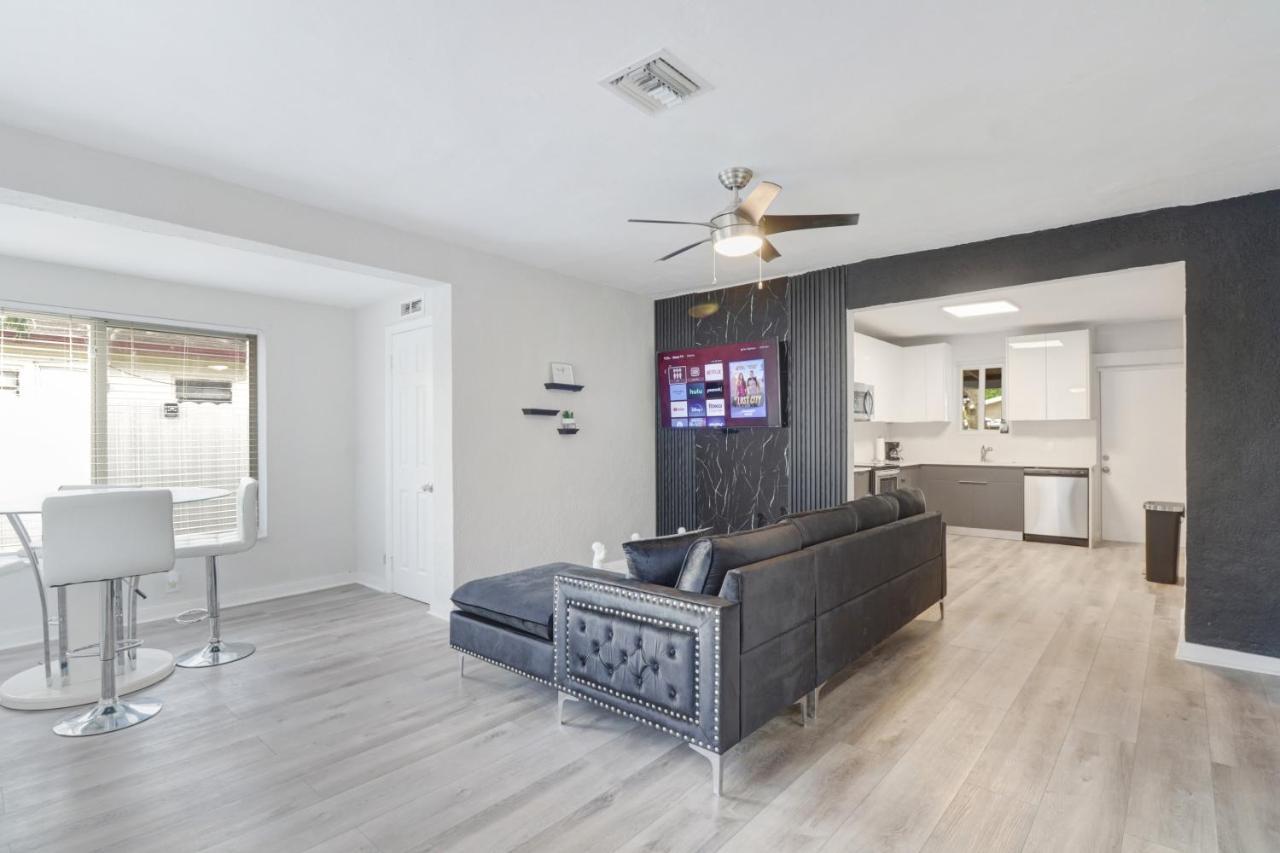 מיראמר Spacious And Luxurious Home Centrally Located Between Miami And Ft. Lauderdale מראה חיצוני תמונה