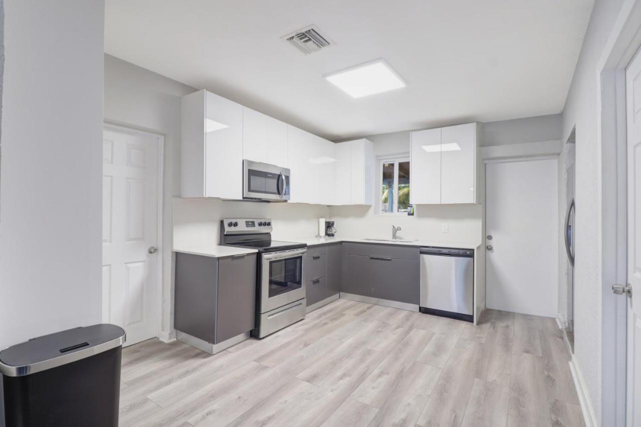 מיראמר Spacious And Luxurious Home Centrally Located Between Miami And Ft. Lauderdale מראה חיצוני תמונה
